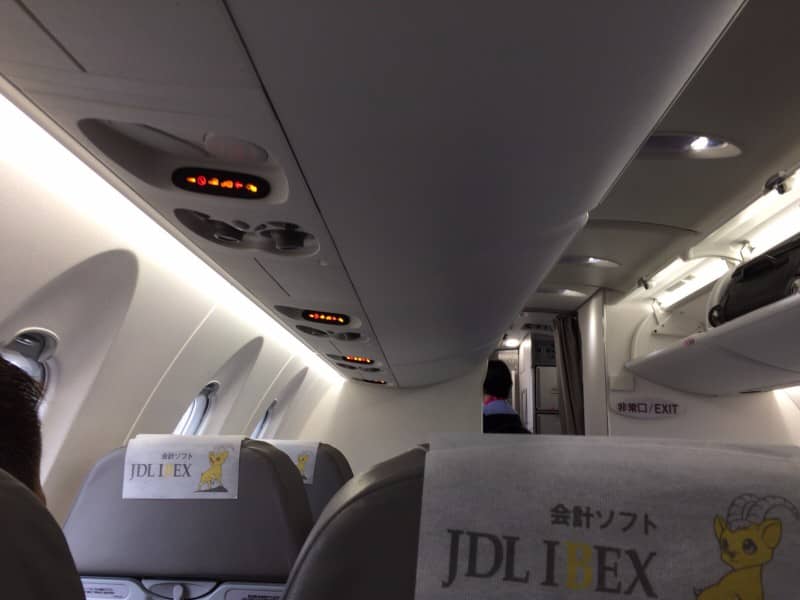 CRJ700低い天井