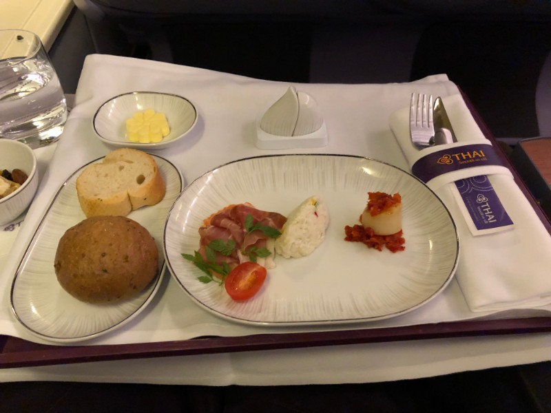 タイ航空TG924-ビジネスクラス機内食
