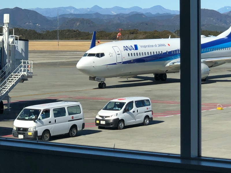 YOUR LOUNGE@富士山静岡空港-室内からの眺め