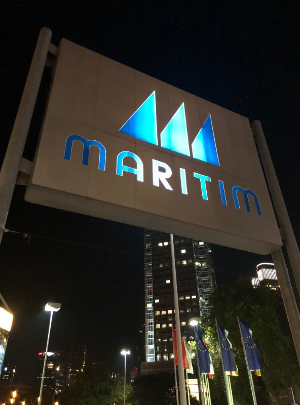 MARITIM Hotel Frankfurt-エントランス
