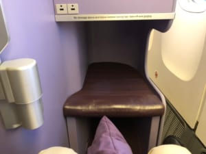 タイ航空B777-300ビジネスクラスシート