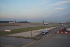 アシアナ航空-OZ733(ICN->HAN)-タキシング
