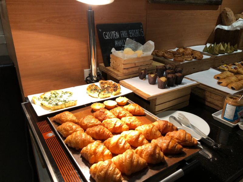 コートヤードバイマリオットバンコク-MOMO Cafeで朝食