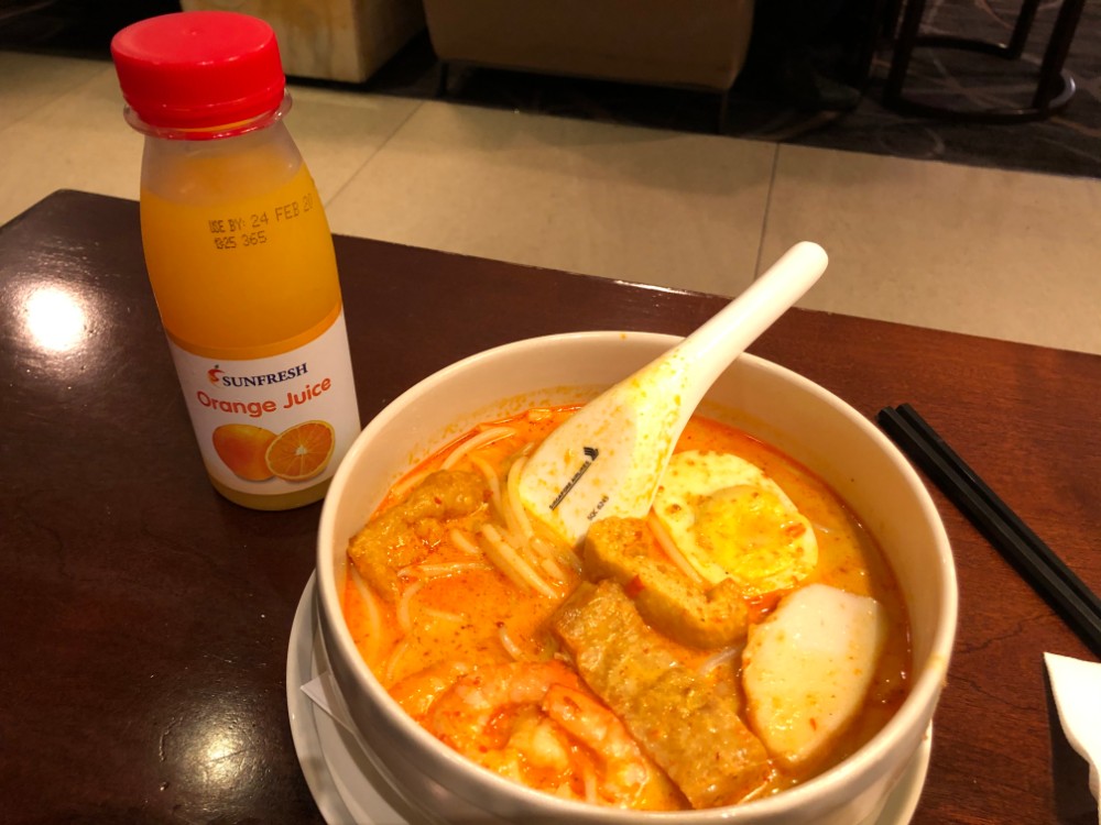 シンガポール航空「シルバークリスラウンジ」T3-朝食