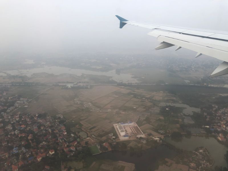 ベトナム航空-ニャチャン=ハノイ便-着陸
