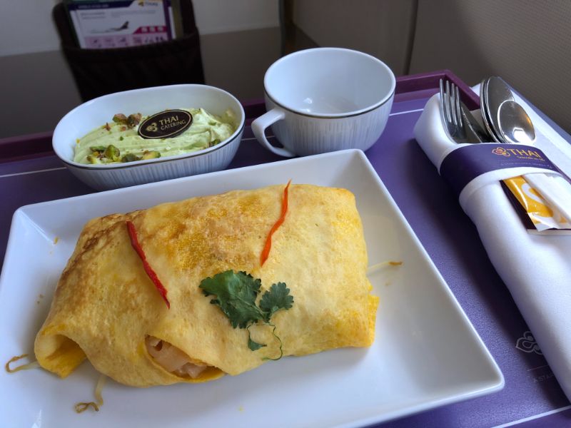 タイ航空（チェンマイ=バンコク便：TG105）-ビジネスクラス食事