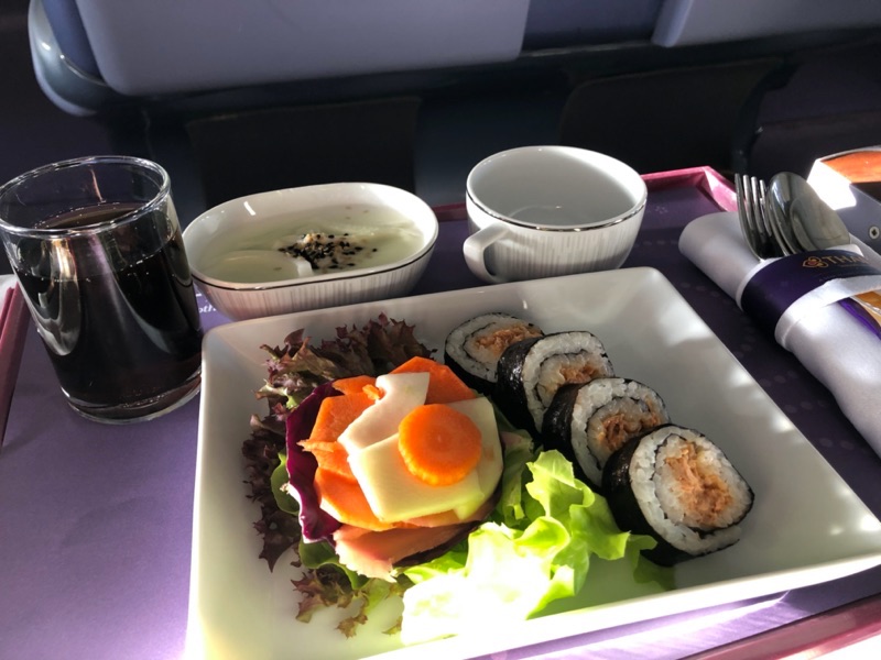 タイ航空（バンコク=チェンマイ便：TG116）-ビジネスクラス食事