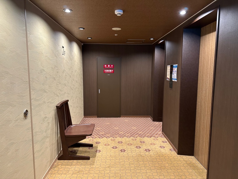 函館・湯の川温泉「ホテル万惣」-客室フロア