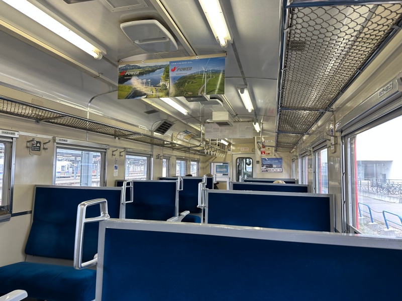 函館駅から五稜郭駅へ普通列車で移動