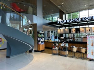 ibis Saigon Airport Hotel(イビスサイゴンエアポートホテル)-ロビー