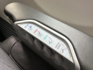 シンガポール航空B737-800-ビジネスクラスシート