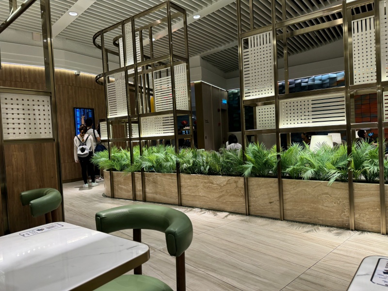 Plaza Premium Lounge KLIA1＠マレーシア・クアラルンプール国際空港-ラウンジ内の雰囲気