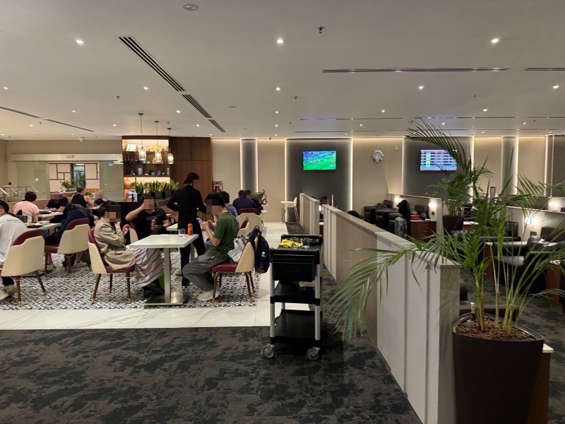 Plaza Premium Lounge T1＠シンガポール・チャンギ国際空港-ラウンジ内の様子