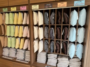 スーパーホテルPremier武蔵小杉駅前-枕＠ロビー