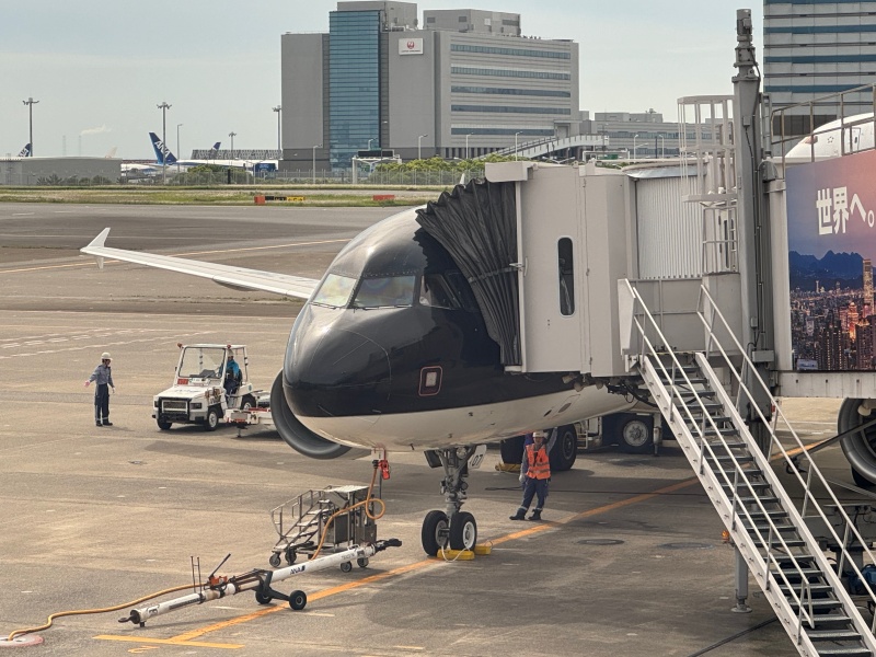 ANA3821便（羽田＝大阪・関空、スターフライヤー）-搭乗