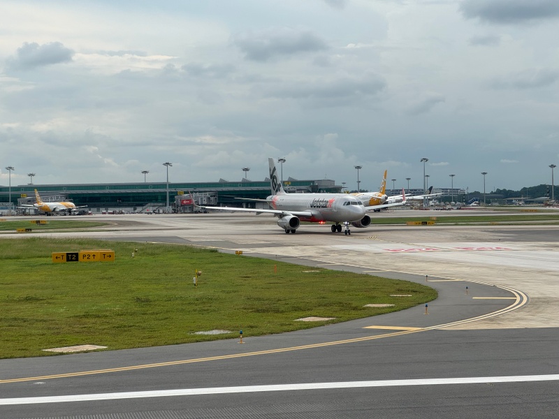 シンガポール航空（シンガポール-ハノイ便:SQ194 B737-800）-タキシング