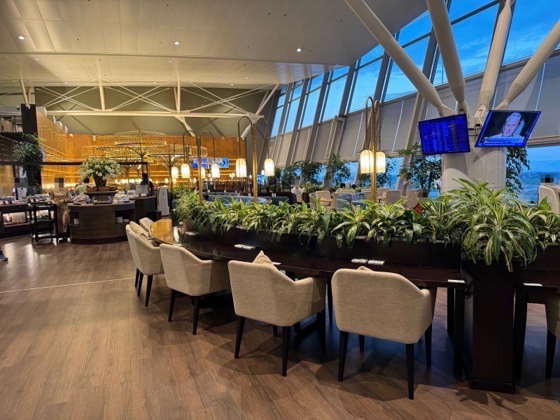 Song Hong Premium Lounge & Bar＠ノイバイ国際空港（第2ターミナル）-ラウンジ内の雰囲気