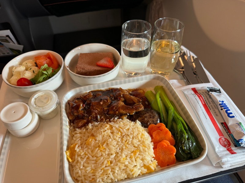 シンガポール航空（シンガポール-ハノイ便:SQ194 B737-800）-ビジネスクラス機内食