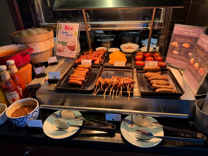 ルネッサンス・バンコク・ラッチャプラソーン・ホテル(Renaissance Bangkok Ratchaprasong Hotel)ー朝食ビュッフェ＠クラブラウンジ