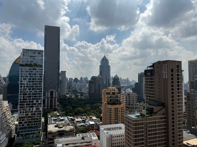 ルネッサンス・バンコク・ラッチャプラソーン・ホテル(Renaissance Bangkok Ratchaprasong Hotel)ープール