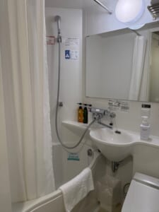 アパホテル＆リゾート〈横浜ベイタワー〉(Apa Hotel Yokohama Bay Tower)ー客室内バスルーム