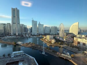 アパホテル＆リゾート〈横浜ベイタワー〉(Apa Hotel Yokohama Bay Tower)ー客室内からの景色