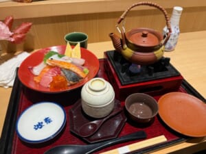 ホテルシュランザ幕張ベイ(Hotel Shuranza Makuhari Bay)ー朝食海鮮丼（波奈本店別邸）