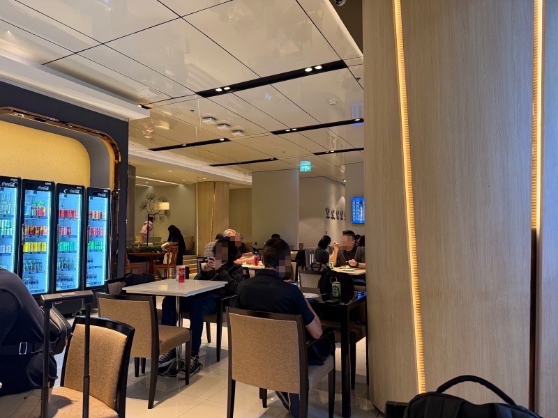 Miracle Business Class Lounge＠バンコク・スワンナプーム国際空港（国際線コンコースD）-ラウンジ内の雰囲気