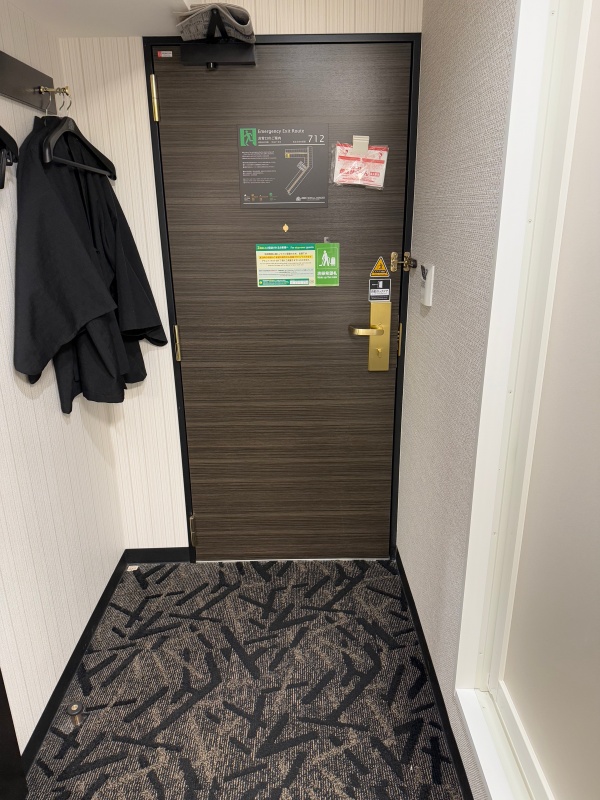 アパホテル&リゾート〈新潟駅前大通〉(Apa Hotel Resort Niigata Ekimae Odori)ー客室内の雰囲気