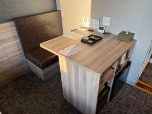 スーパーホテルPremier仙台国分町(SUPER HOTEL Premier Sendai Kokubuncho)ー客室内の雰囲気