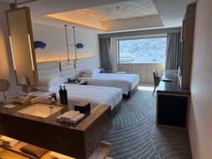 ヒルトン長崎(Hilton Nagasaki Hotel)ー客室内の雰囲気（ツインデラックスルーム）