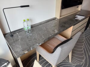 ヒルトン長崎(Hilton Nagasaki Hotel)ー客室内の雰囲気（ツインデラックスルーム）