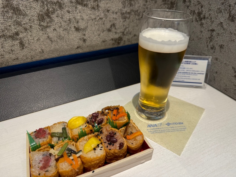 ANAラウンジでランチ