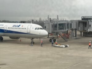 リモコン式トーイングカー@伊丹空港