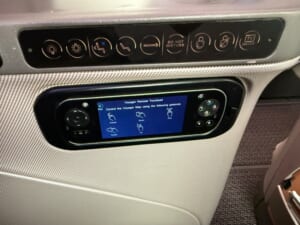 シンガポール航空（シンガポール=バンコク便:SQ710 B787-10）-ビジネスクラスシート