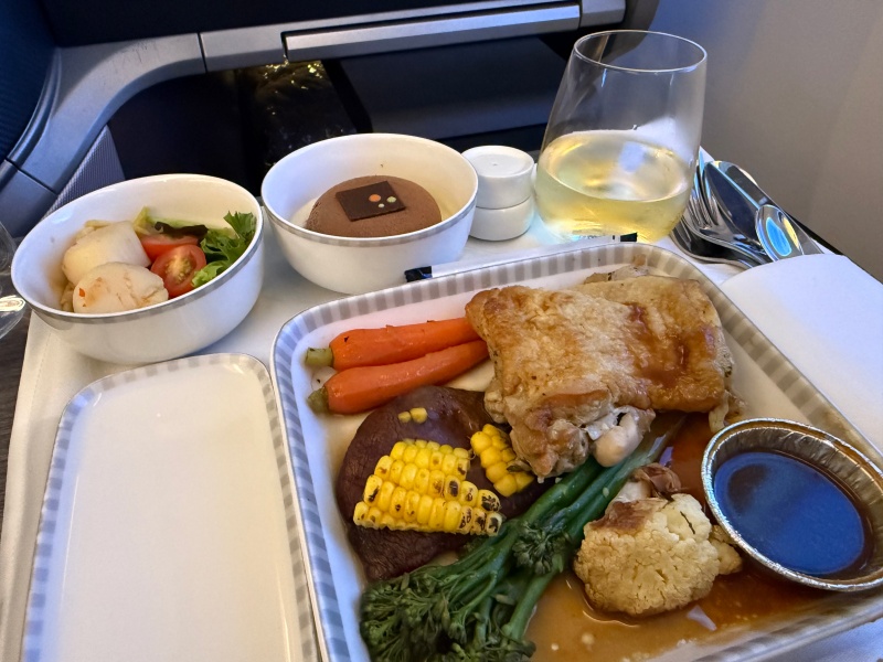 シンガポール航空（シンガポール=バンコク便:SQ710 B787-10）-ビジネスクラスフード＆ドリンク