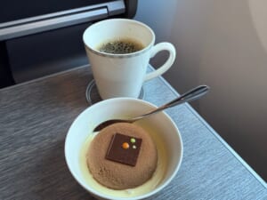 シンガポール航空(シンガポール=バンコク便:SQ710 B787-10)-ビジネスクラスフード&ドリンク