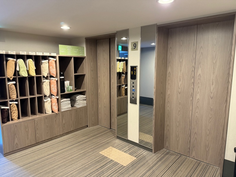 スーパーホテル新横浜(SUPER HOTEL SHINYOKOHAMA)ーエレベーターホール
