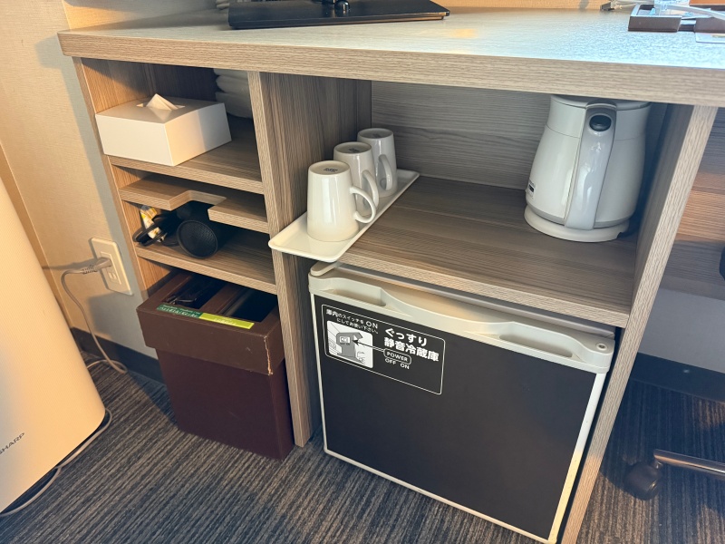スーパーホテル新横浜(SUPER HOTEL SHINYOKOHAMA)ー客室（スーパールーム）内の雰囲気