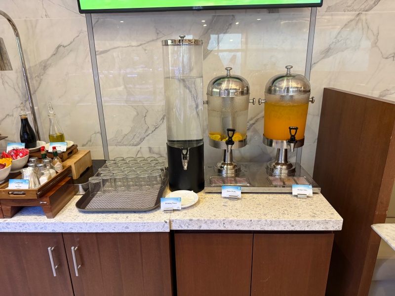 Travel Club Lounge＠クアラルンプール国際空港-フード＆ドリンク