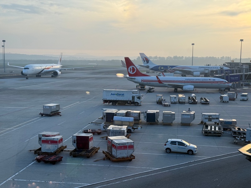 Travel Club Lounge＠クアラルンプール国際空港-ラウンジからの眺め