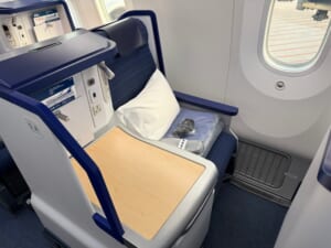 ANA(バンコク=成田便:NH806 B787-900)-ビジネスクラスシート