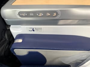 ANA(バンコク=成田便:NH806 B787-900)-ビジネスクラスシート