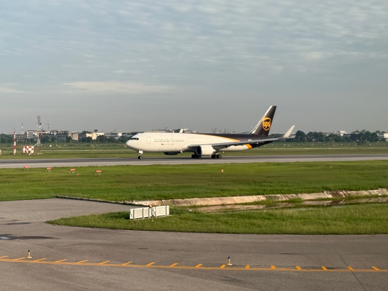 ANA（バンコク=成田便:NH806 B787-900）-タキシング