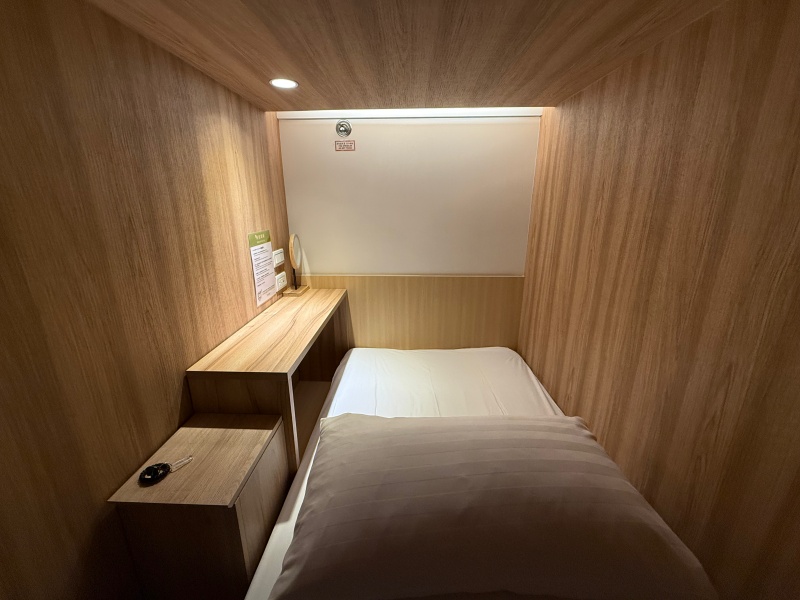 CHO Stay Capsule Hotel(町草休行館)@台湾桃園国際空港ーカプセル内の雰囲気