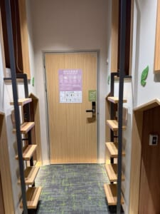 CHO Stay Capsule Hotel(町草休行館)@台湾桃園国際空港ー客室内の雰囲気