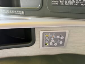 エバー航空(台湾=クアラルンプール便:BR227 B777-300ER)-ビジネスクラスシート