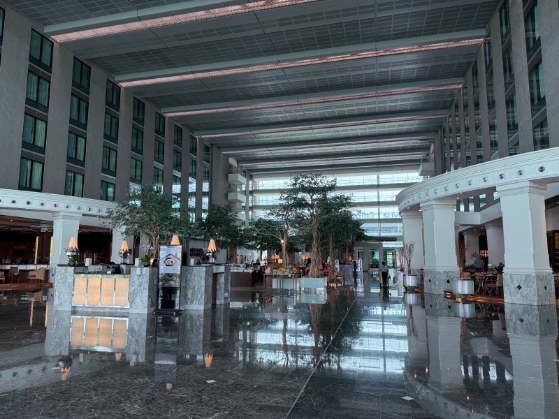 Hyatt Regency Bangkok Suvarnabhumi Airport(ハイアット リージェンシー バンコク スワンナプームエアポート)ーロビー