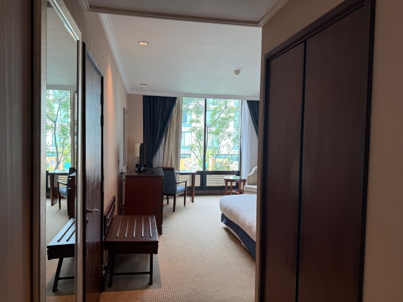 Hyatt Regency Bangkok Suvarnabhumi Airport(ハイアット リージェンシー バンコク スワンナプームエアポート)ー客室内の雰囲気