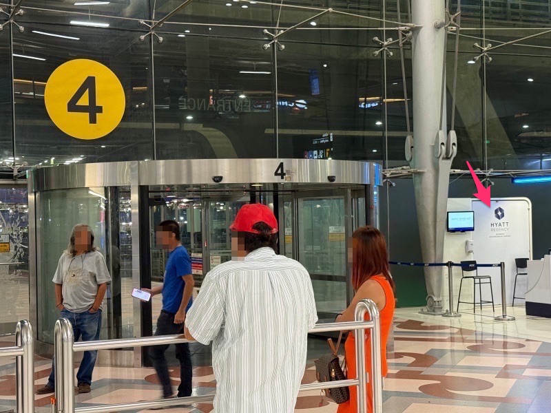 Hyatt Regency Bangkok Suvarnabhumi Airport(ハイアット リージェンシー バンコク スワンナプームエアポート)ーシャトルバスサービス(無料送迎)